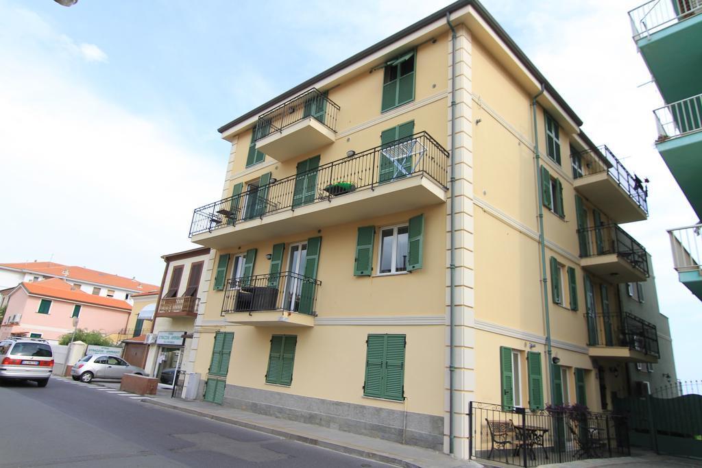 Residenza Marina Apartment Riva Ligure Exterior foto